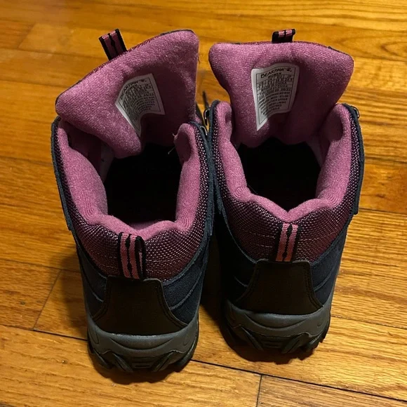 BearPaw Women's Purple and Black Lace-Up Hiking Boots (NWOT) - Picture 7 of 7